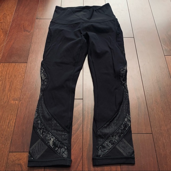 RARE▪️Lululemon▪️Wunder Under Hi-Rise Crop *Lace* - Picture 6 of 10